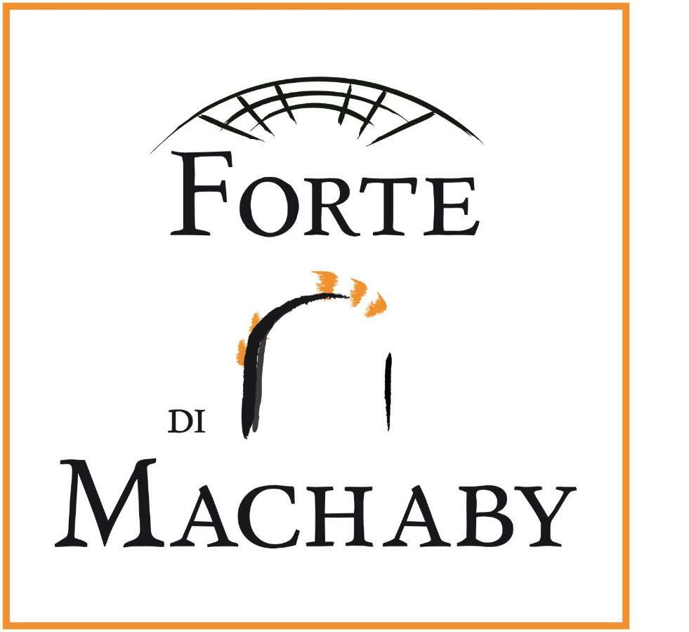 Forte Di Machaby Hostel Arnad Exterior photo